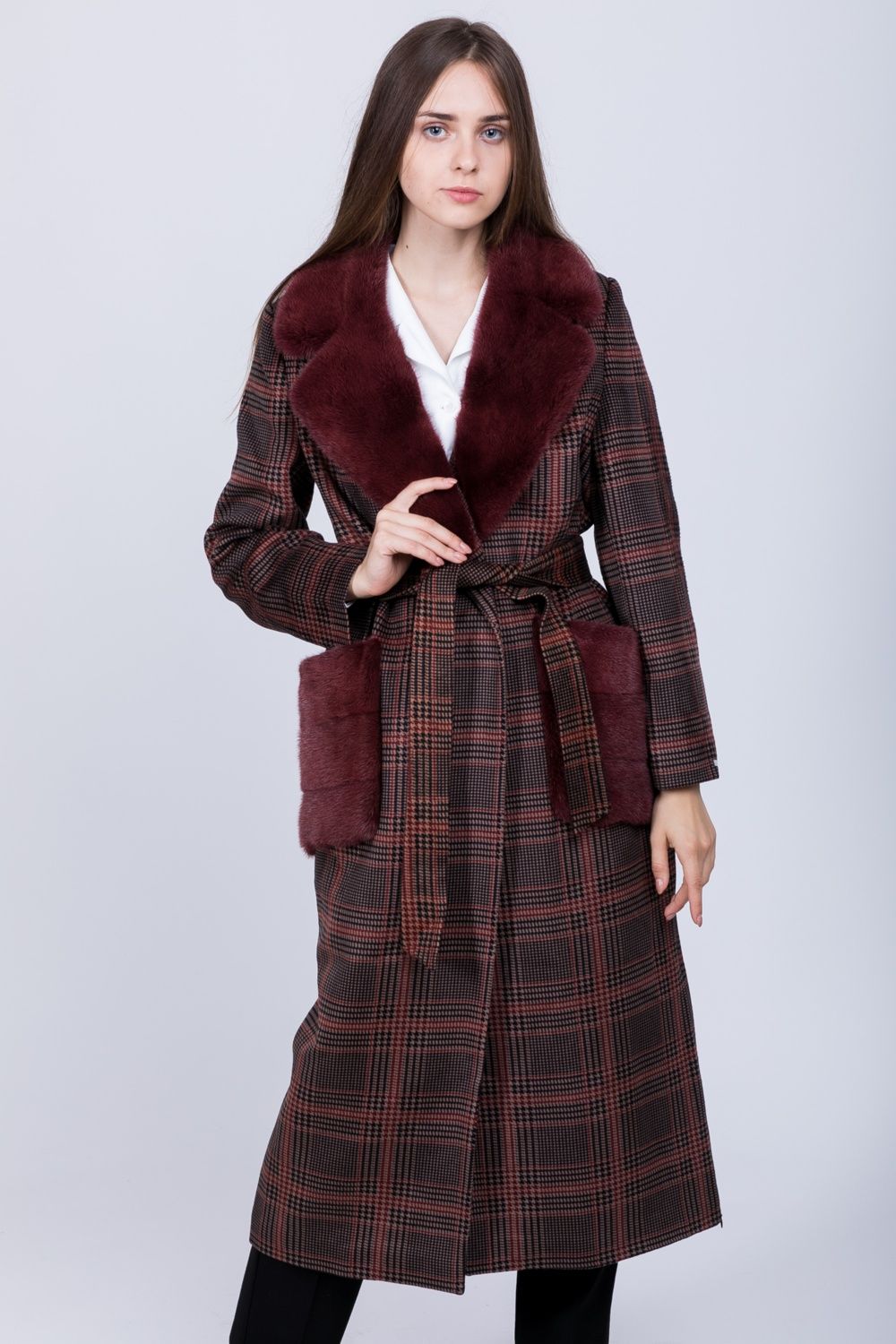 Женское пальто с отделкой из меха норки 51889