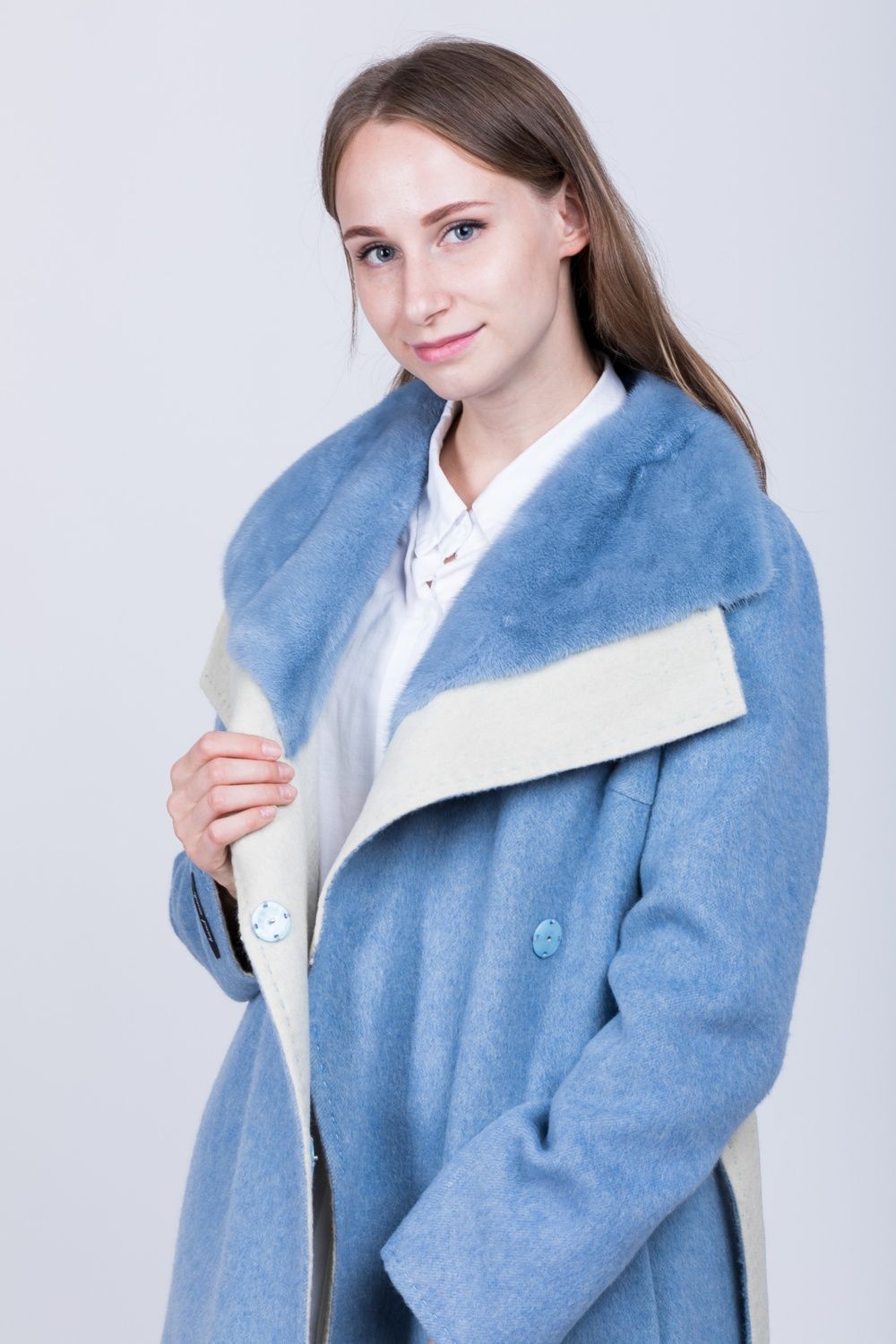 Женское пальто с отделкой 51643